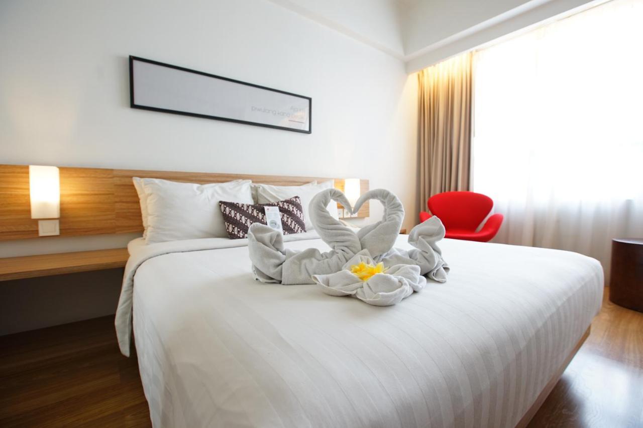 Grand Zuri Malioboro Hotel Yogyakarta Exterior photo