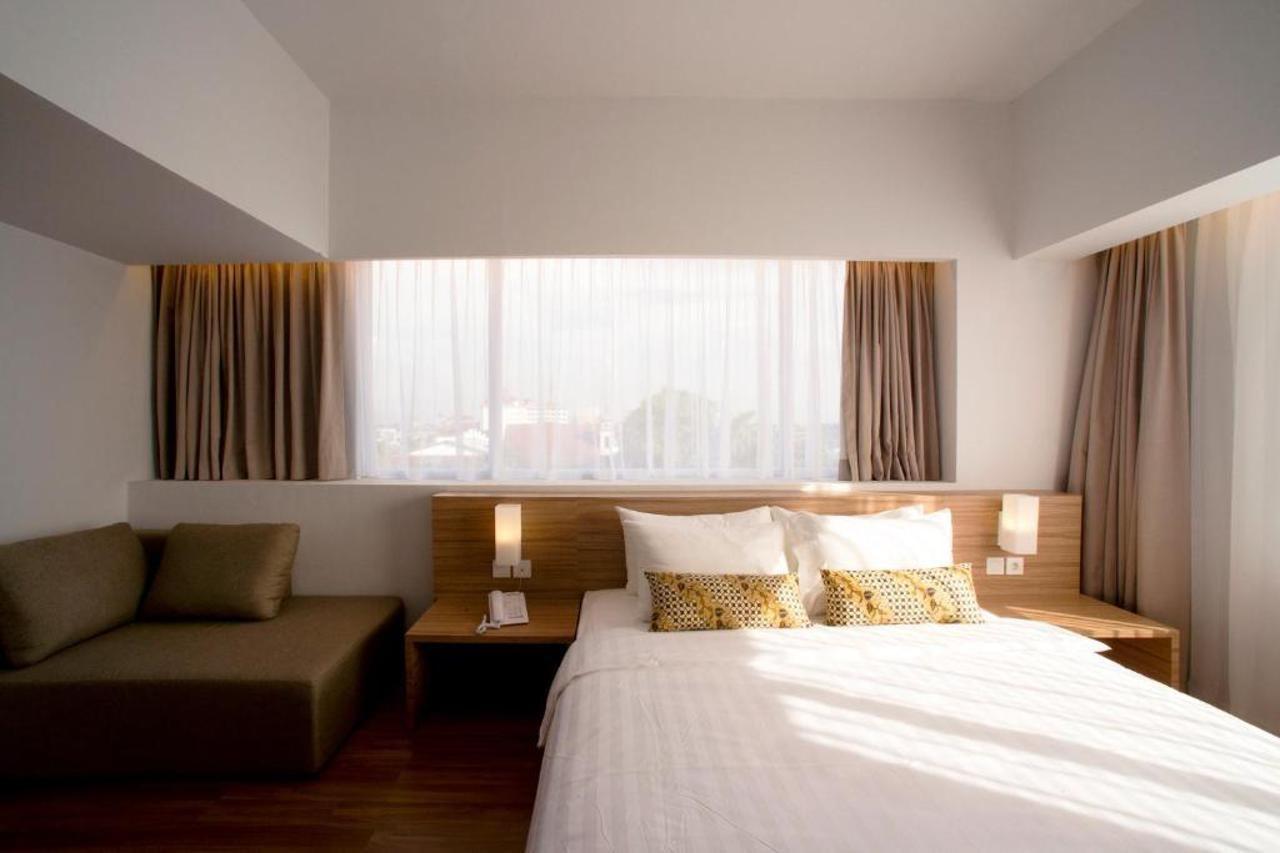 Grand Zuri Malioboro Hotel Yogyakarta Exterior photo