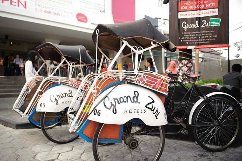 Grand Zuri Malioboro Hotel Yogyakarta Exterior photo